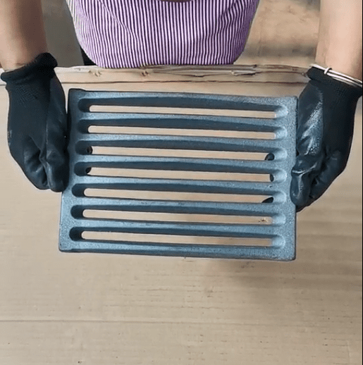 Cast Iron Stove Grate R101 for Wood Stoves and Fireplaces (250×180 mm) (1)