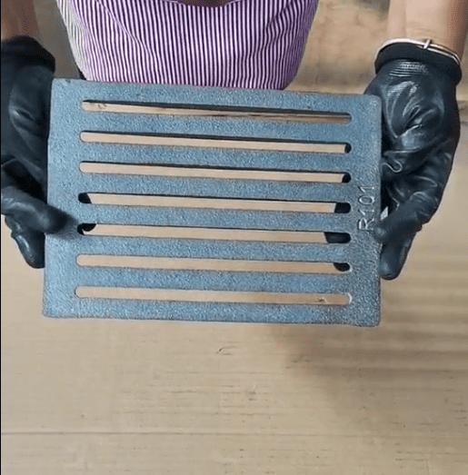 Cast Iron Stove Grate R101 for Wood Stoves and Fireplaces (250×180 mm)