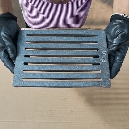 Cast Iron Stove Grate R101 for Wood Stoves and Fireplaces (250×180 mm)